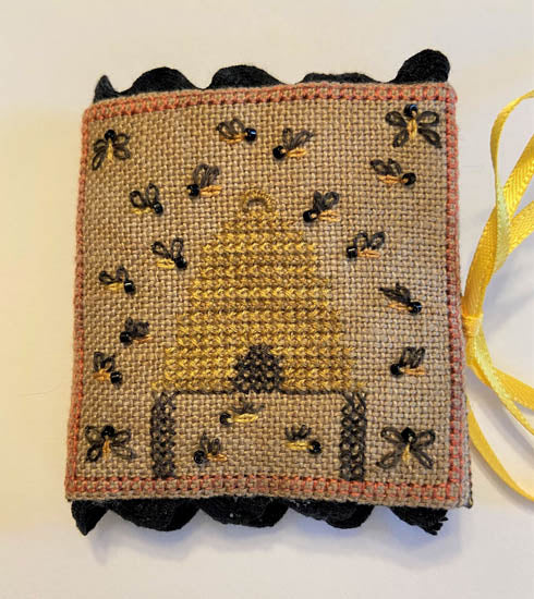 Bee Bungalow Needle Book by Fern Ridge Collections